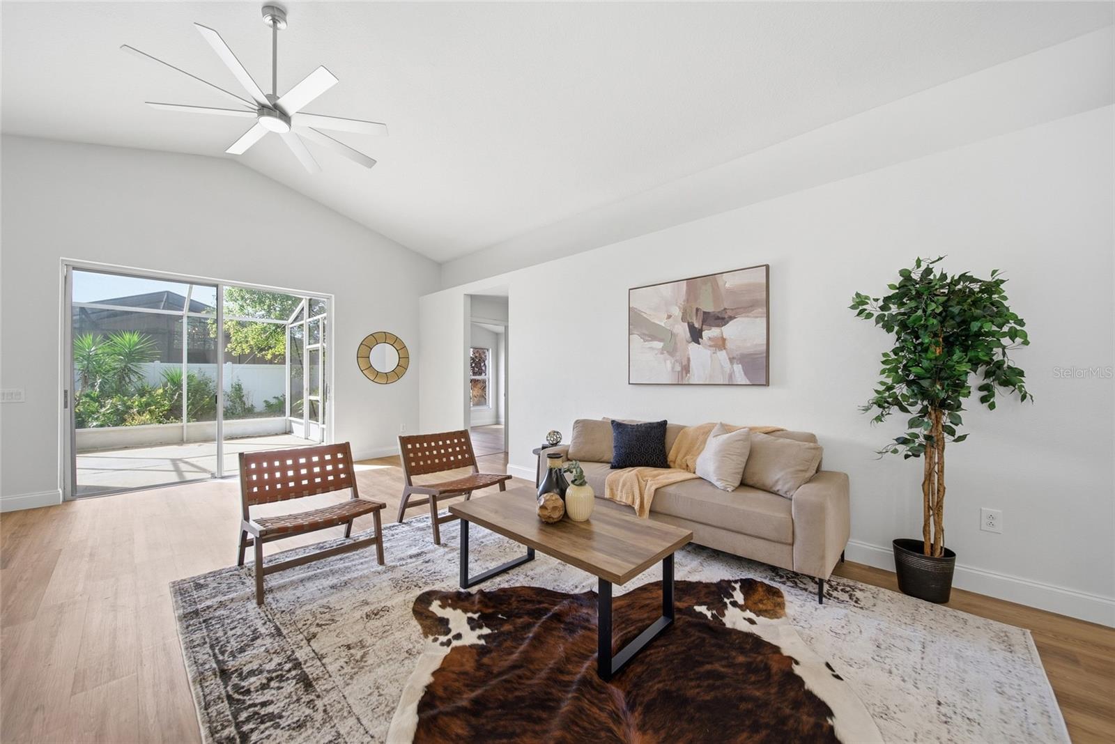 Listing photo id 6 for 29430 Sea Dahlia Pass