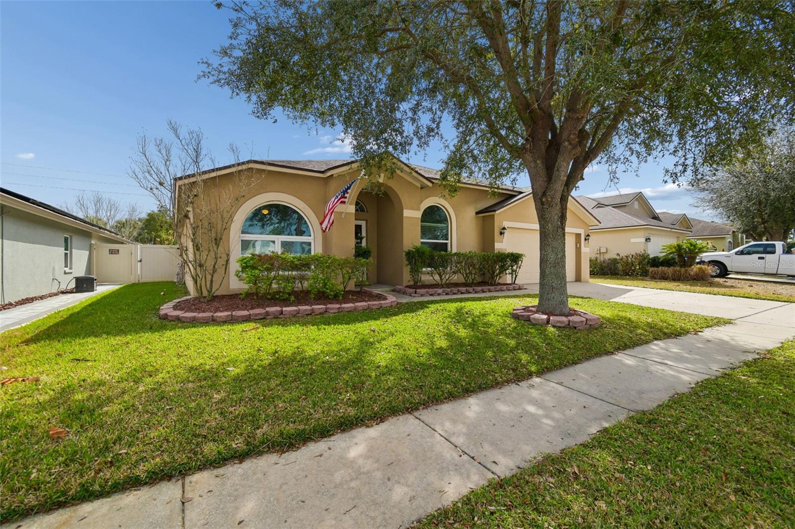 Image 2 of 45 For 627 Tuscanny Street