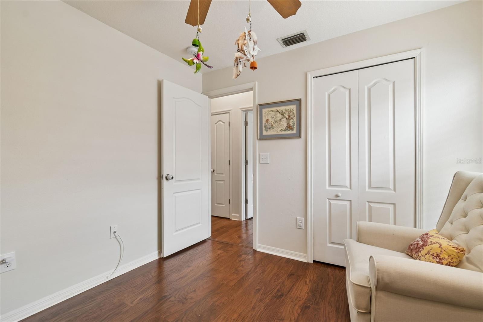 Image 24 of 45 For 627 Tuscanny Street