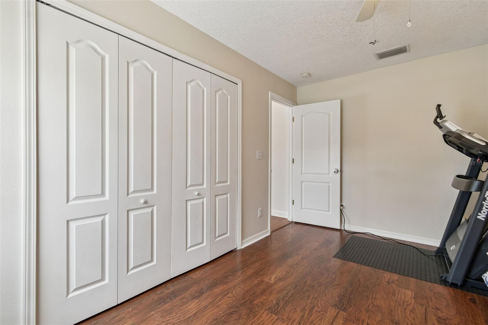 Image 29 of 45 For 627 Tuscanny Street