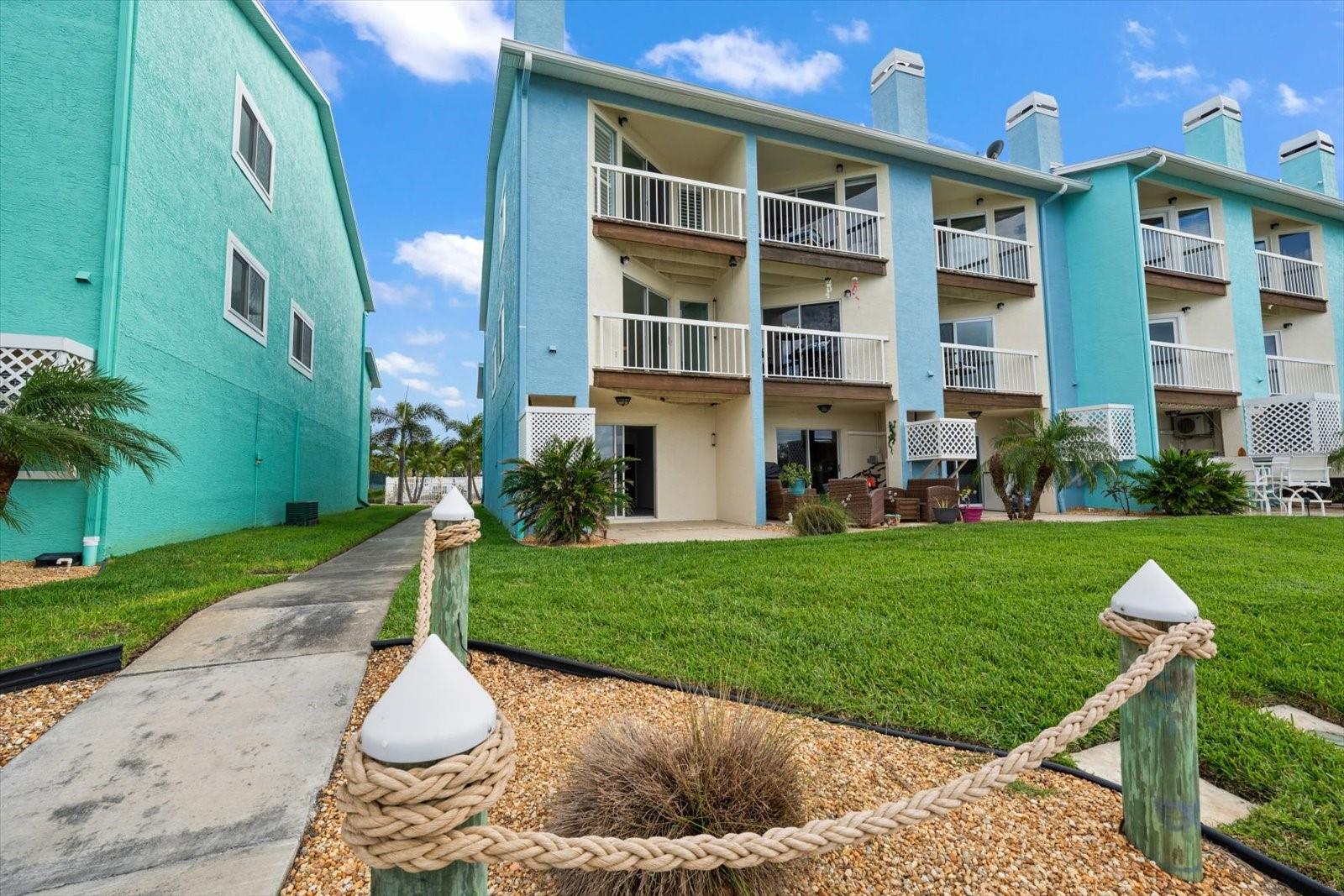 Listing photo id 28 for 124 Marcdale Boulevard