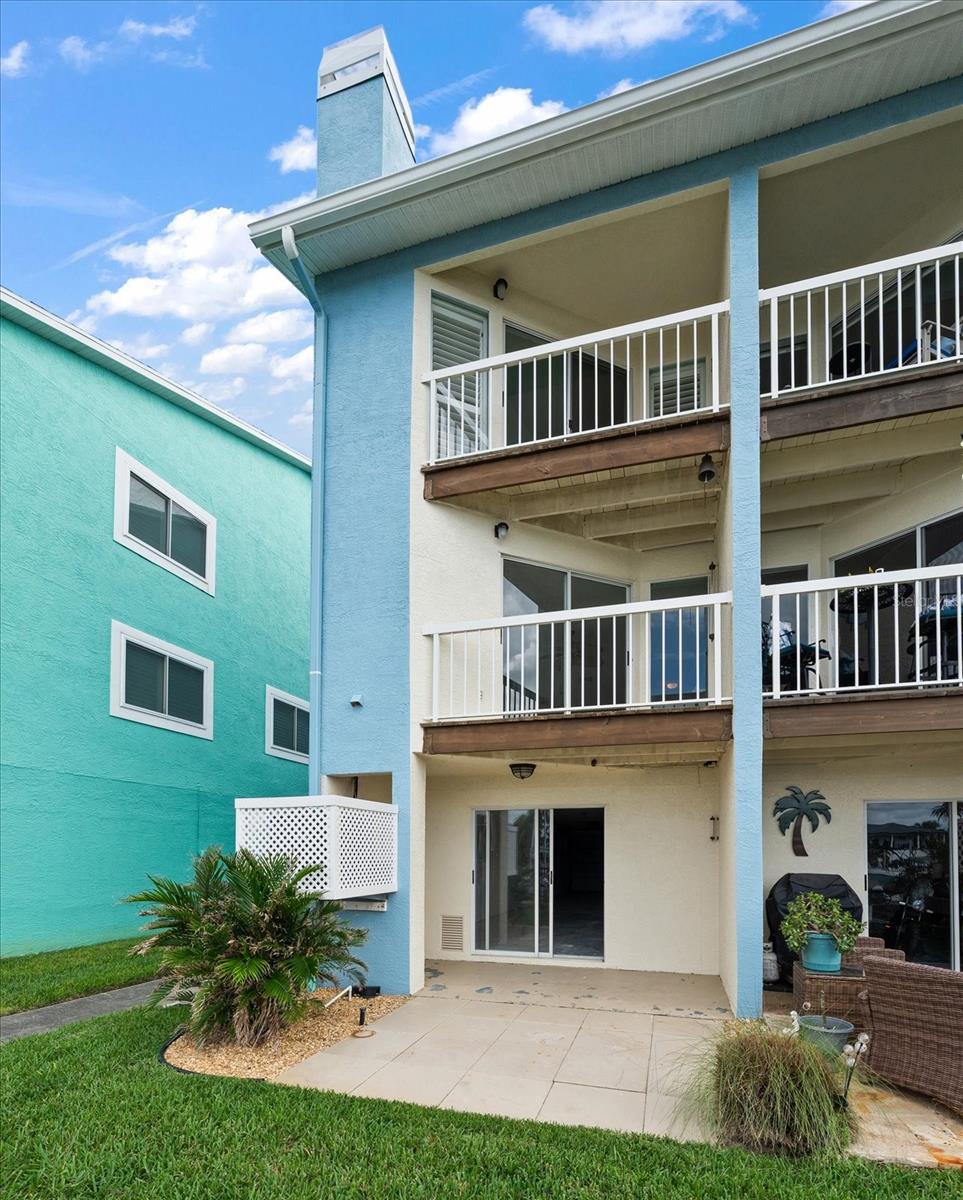 Listing photo id 30 for 124 Marcdale Boulevard