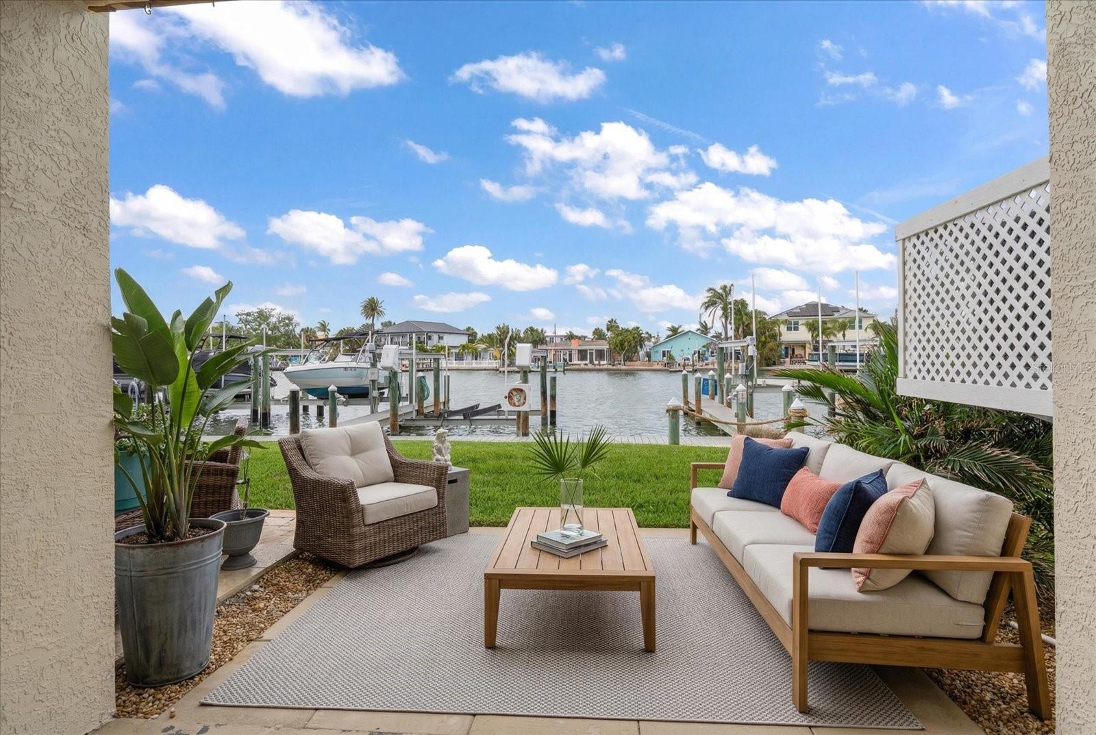 Listing photo id 34 for 124 Marcdale Boulevard