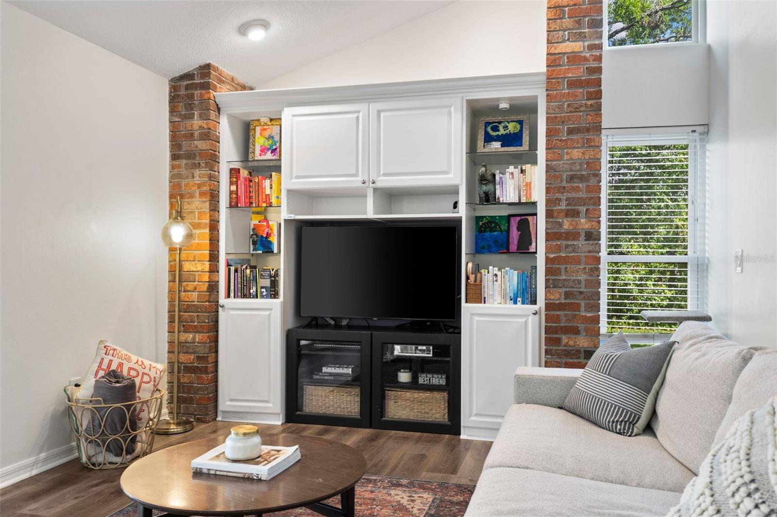 Image 15 of 59 For 3102 Wesson Way