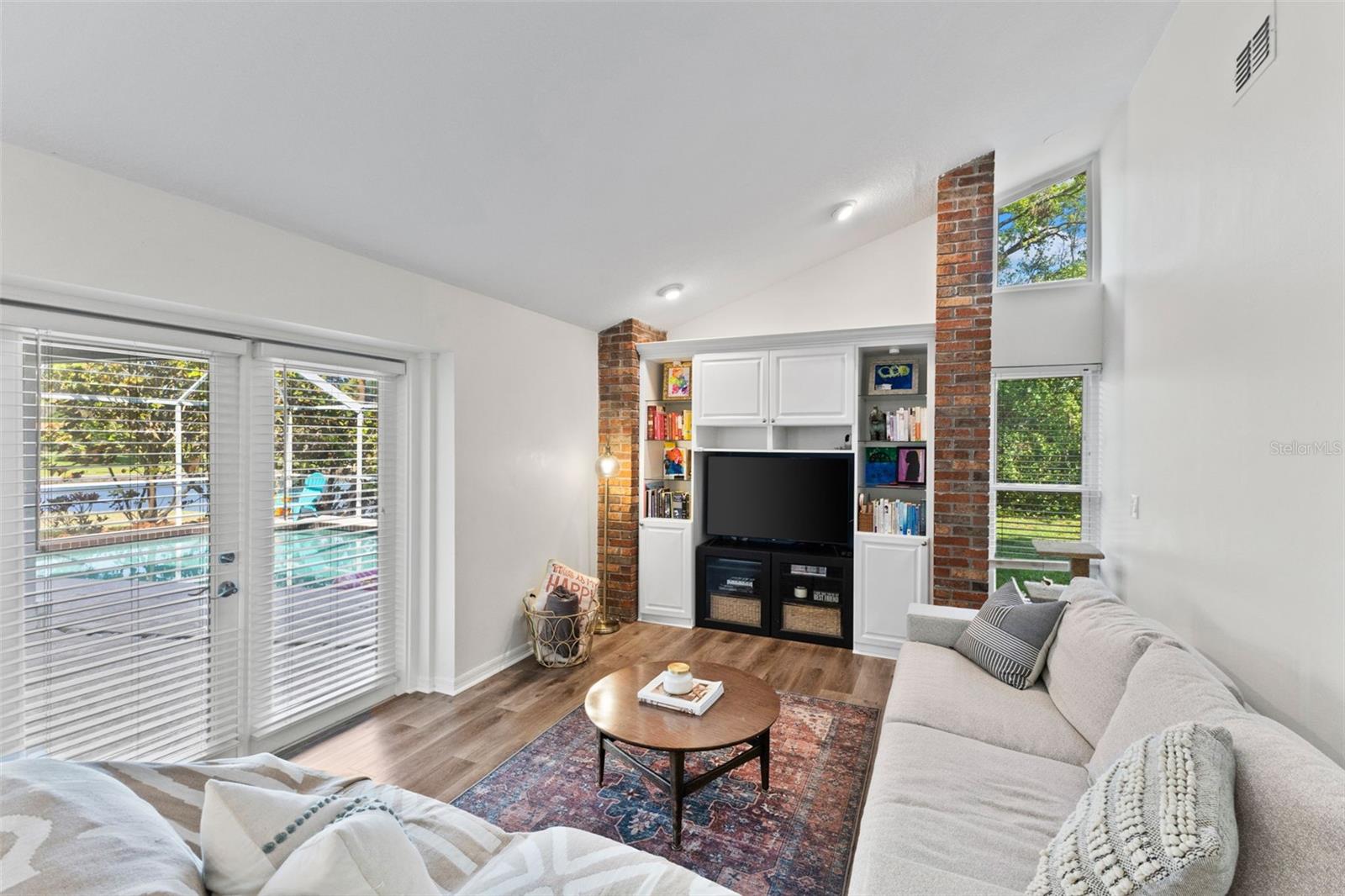 Image 17 of 59 For 3102 Wesson Way