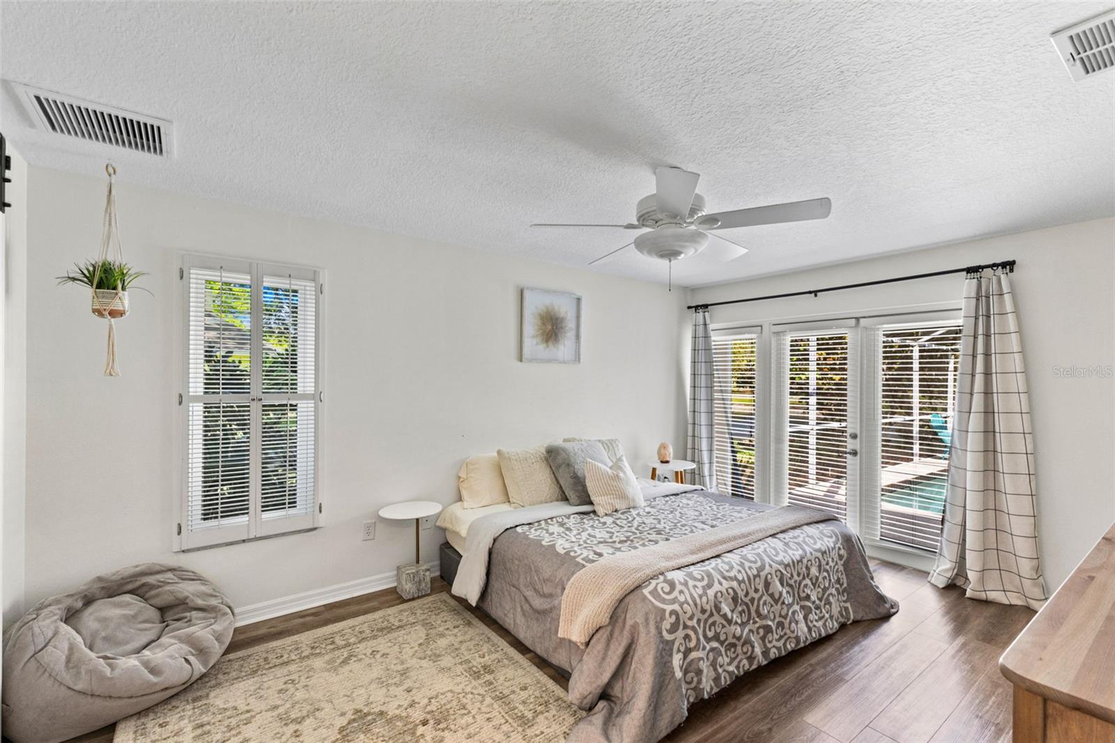 Image 19 of 59 For 3102 Wesson Way