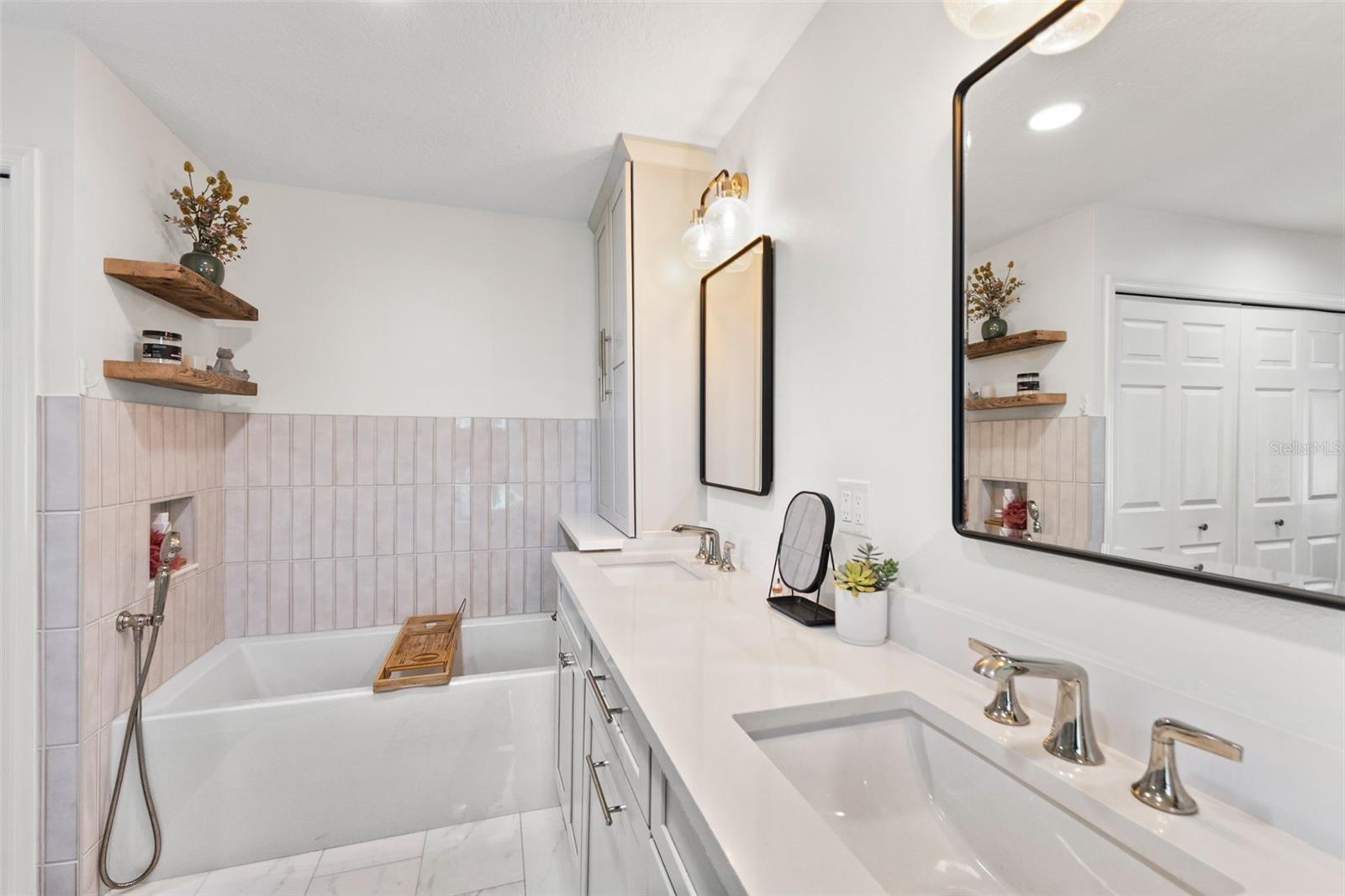 Image 22 of 59 For 3102 Wesson Way