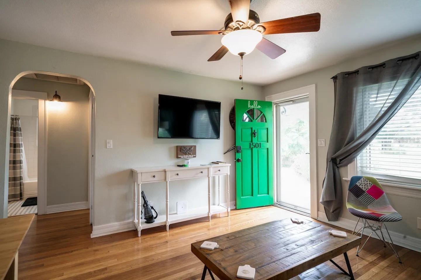 Image 3 of 25 For 1501 29th Avenue N