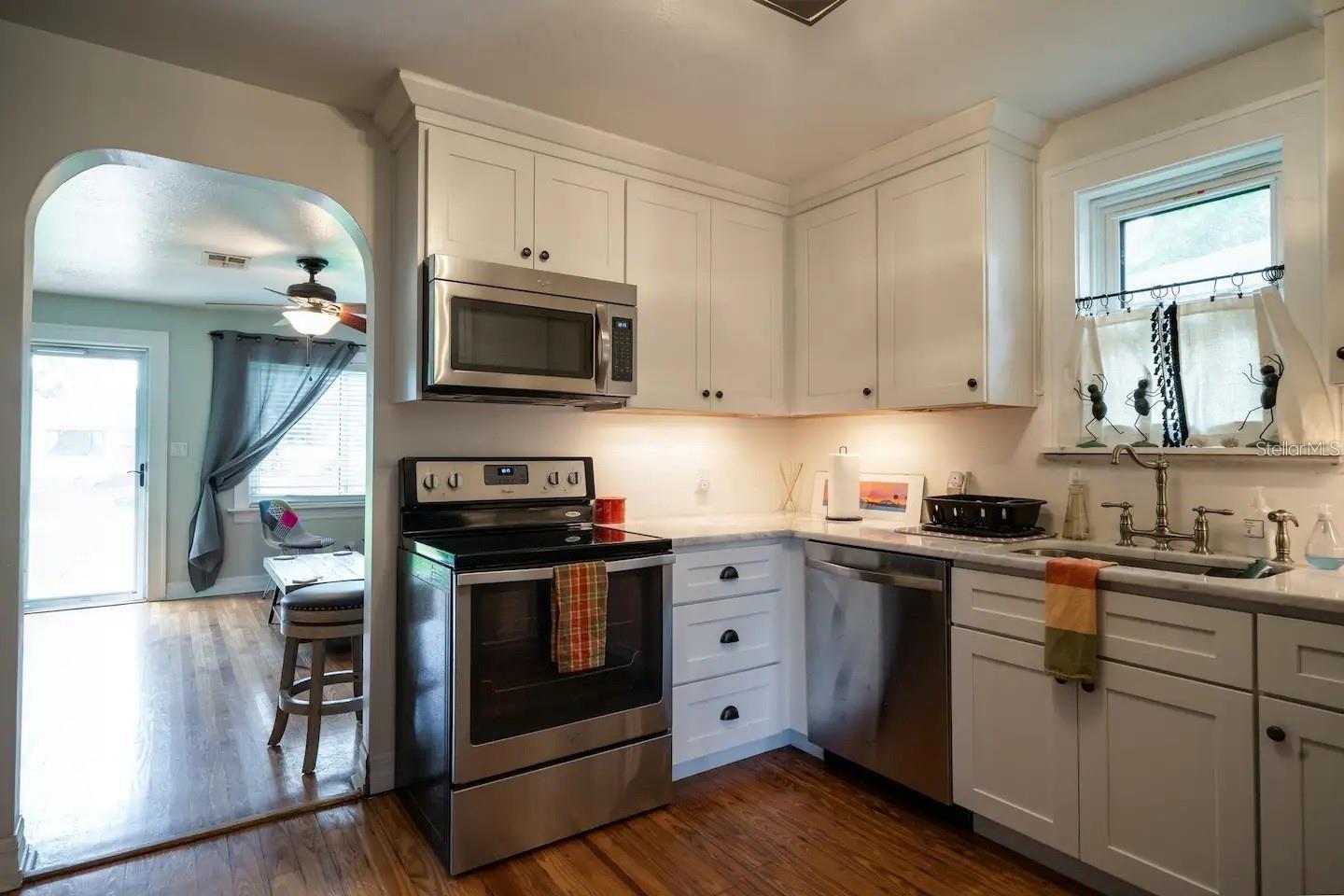 Image 9 of 25 For 1501 29th Avenue N