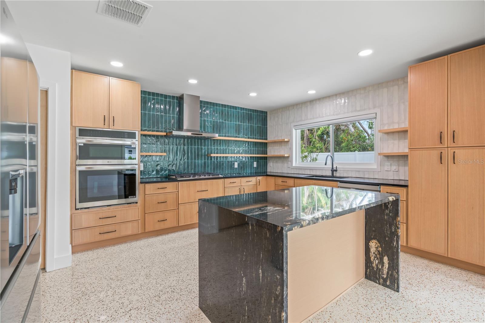 Image 10 of 57 For 123 8th Street