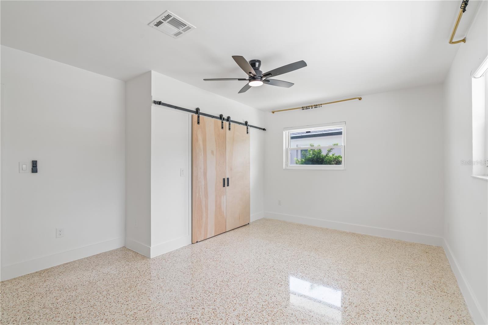 Image 27 of 57 For 123 8th Street