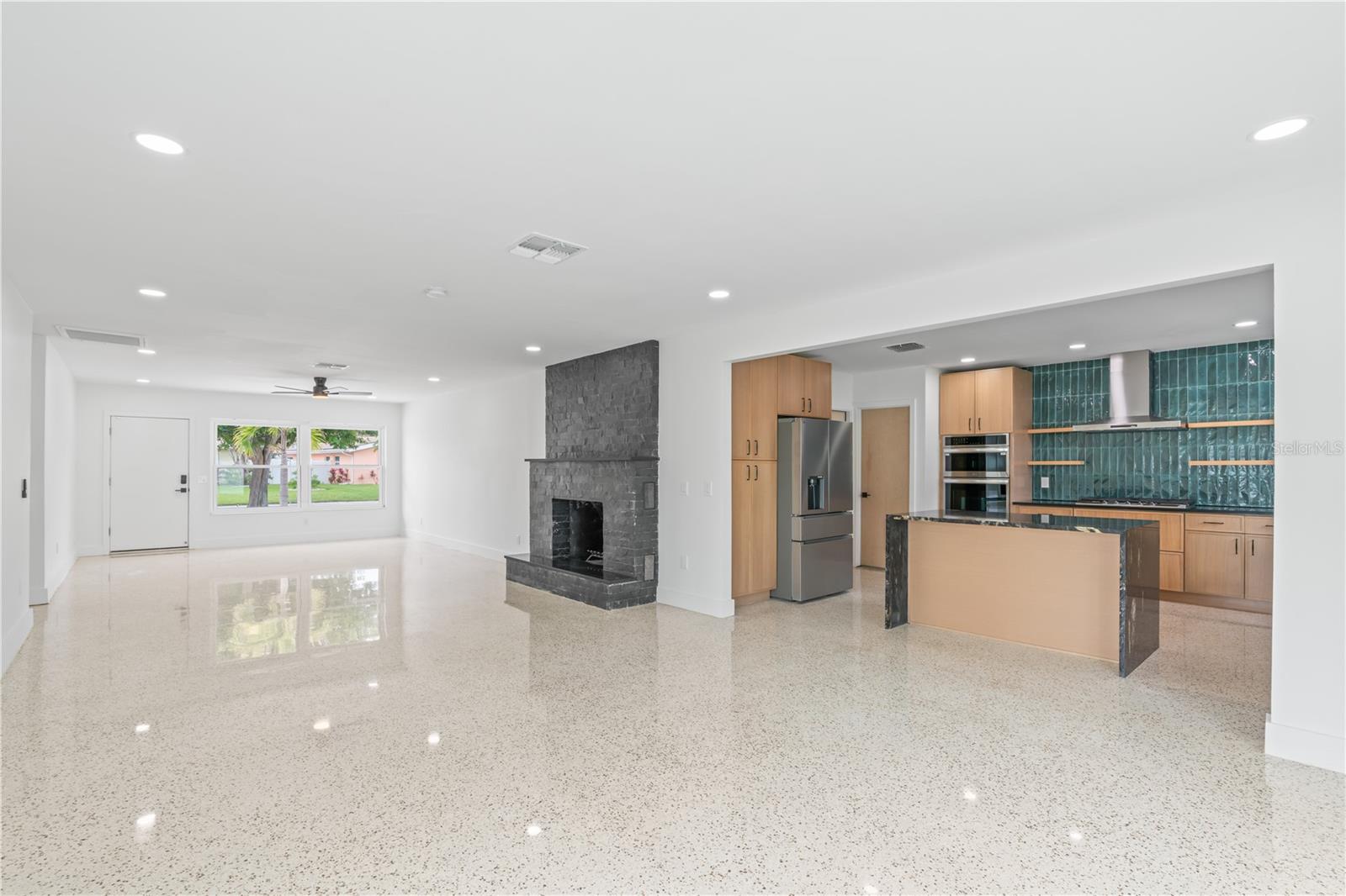 Image 4 of 57 For 123 8th Street