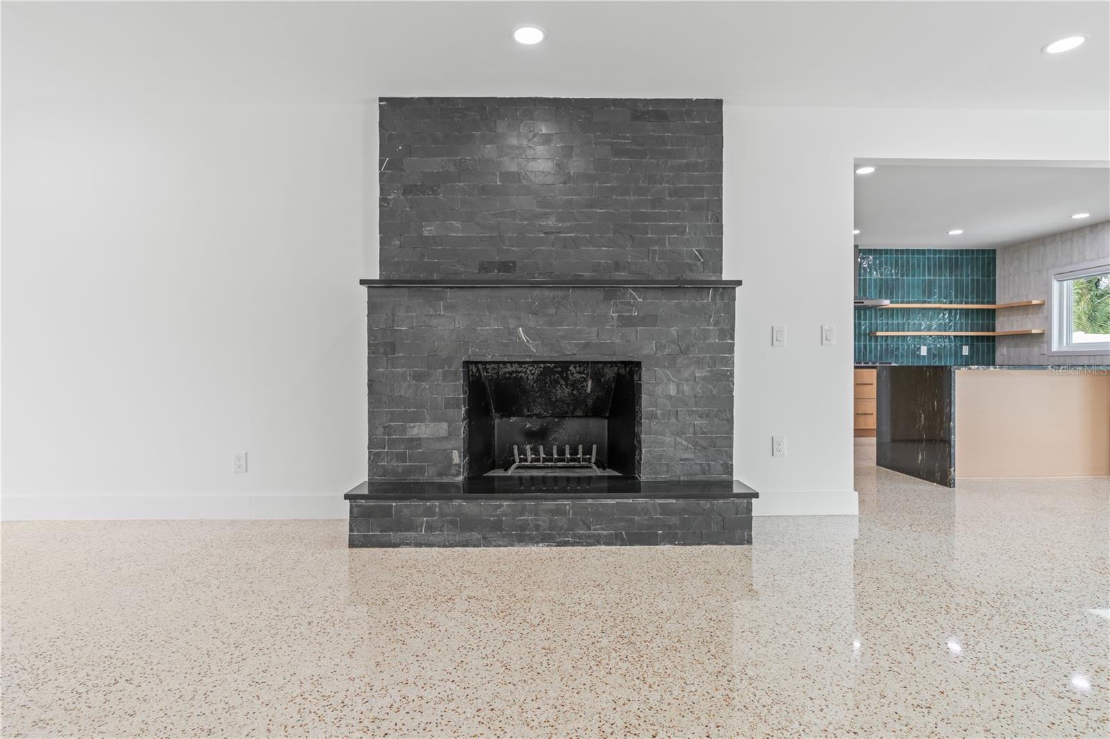 Image 6 of 57 For 123 8th Street