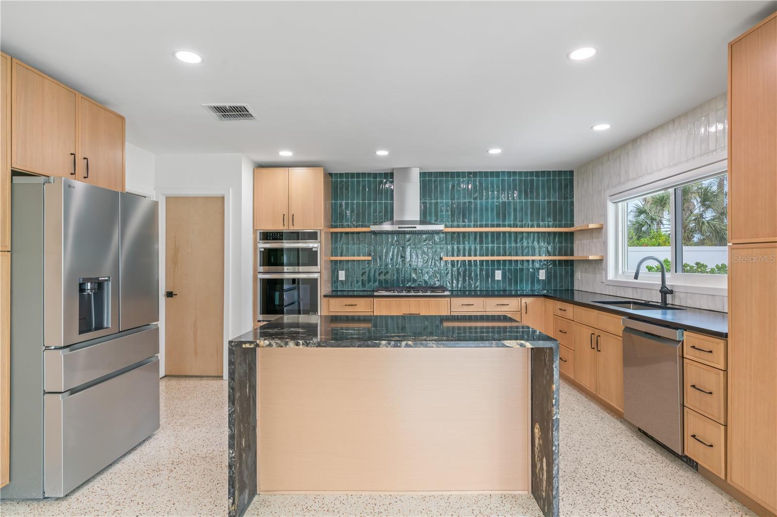 Image 8 of 57 For 123 8th Street