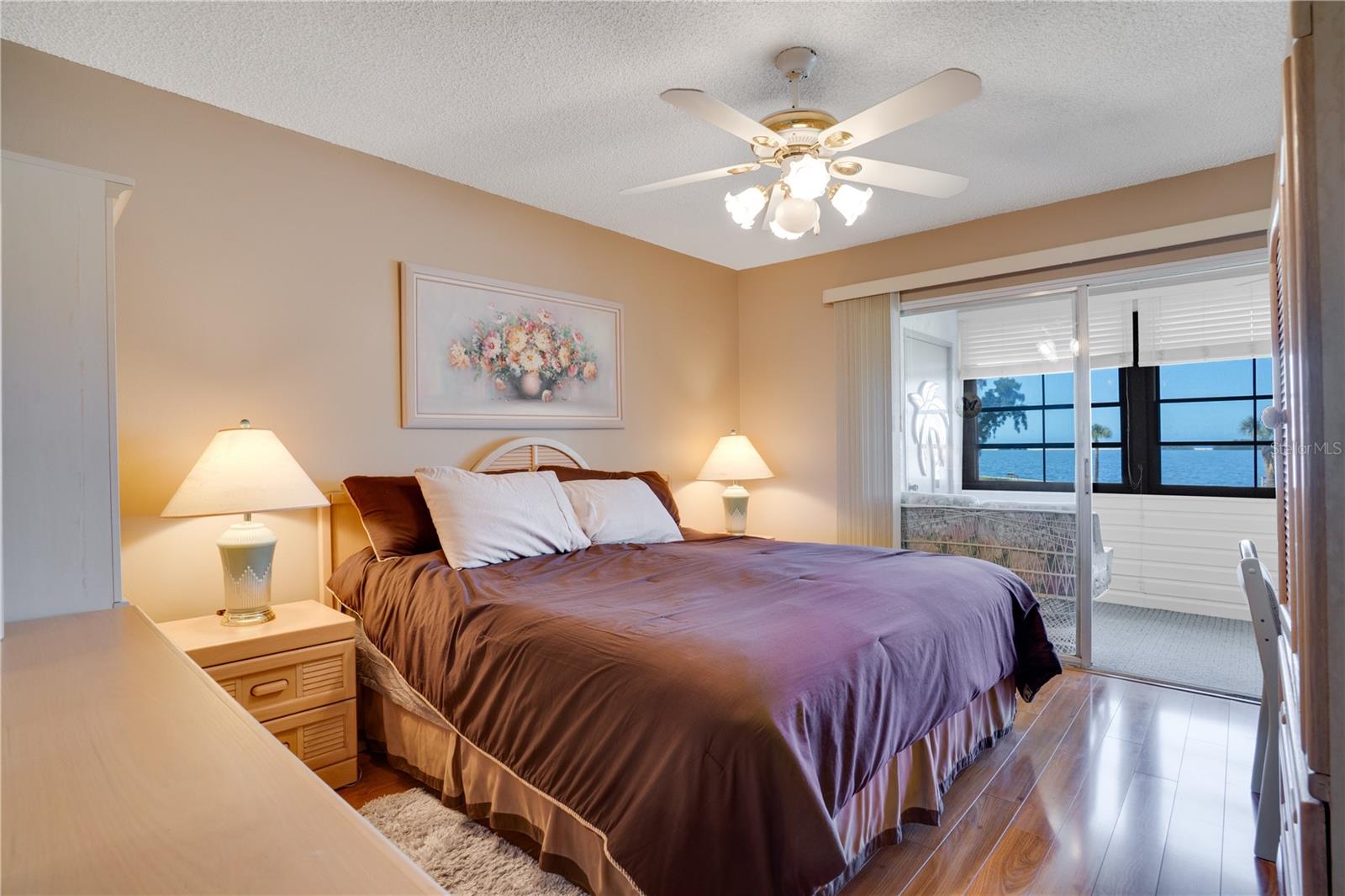 Image 12 of 38 For 656 Windrush Bay Drive 656