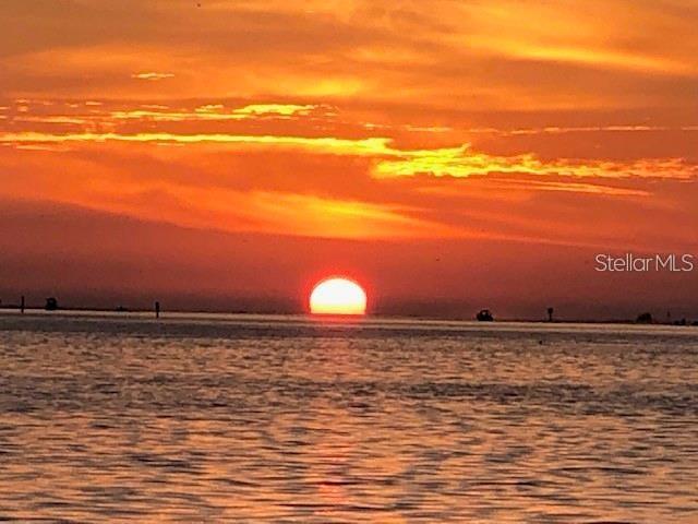 Image 29 of 38 For 656 Windrush Bay Drive 656