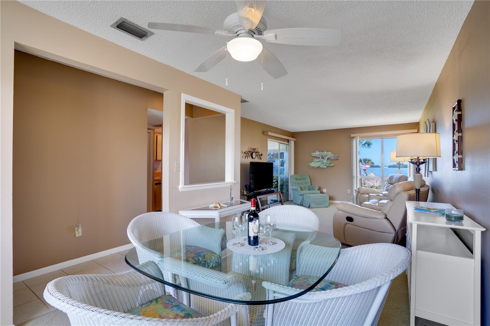 Image 9 of 38 For 656 Windrush Bay Drive 656