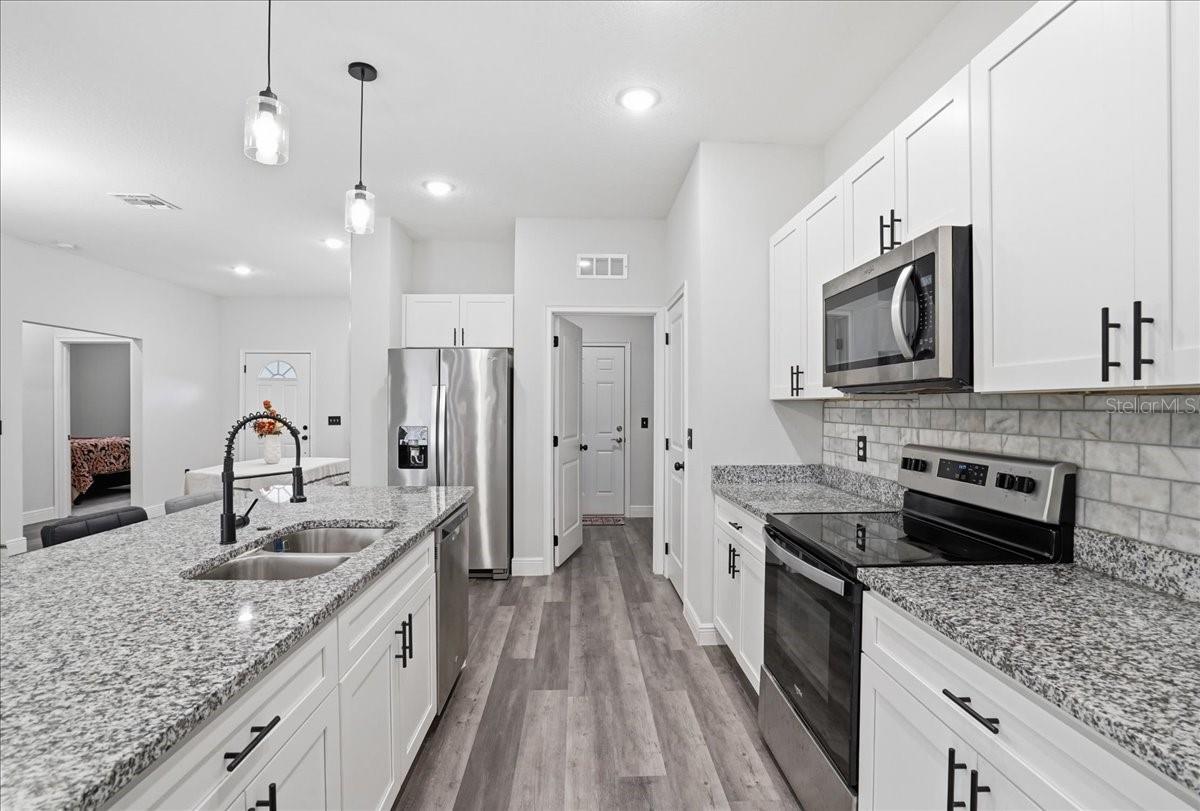 Image 14 of 44 For 2125 Hibiscus Place