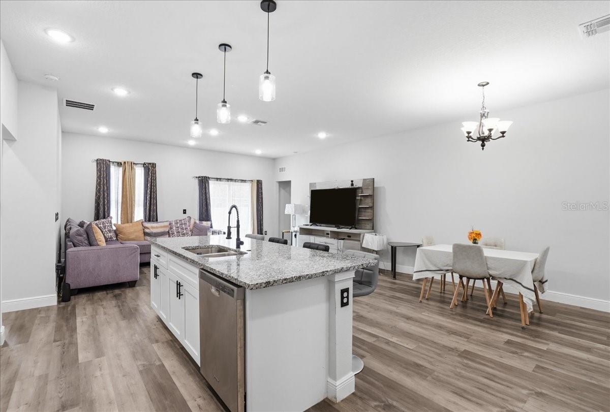 Image 17 of 44 For 2125 Hibiscus Place