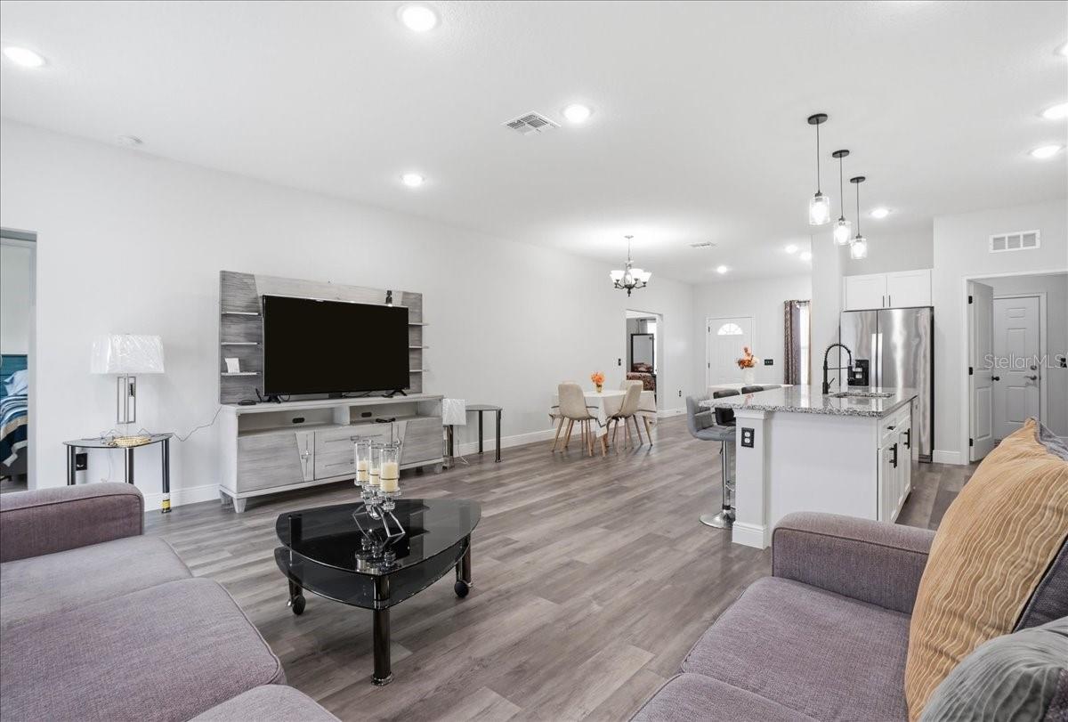 Image 19 of 44 For 2125 Hibiscus Place