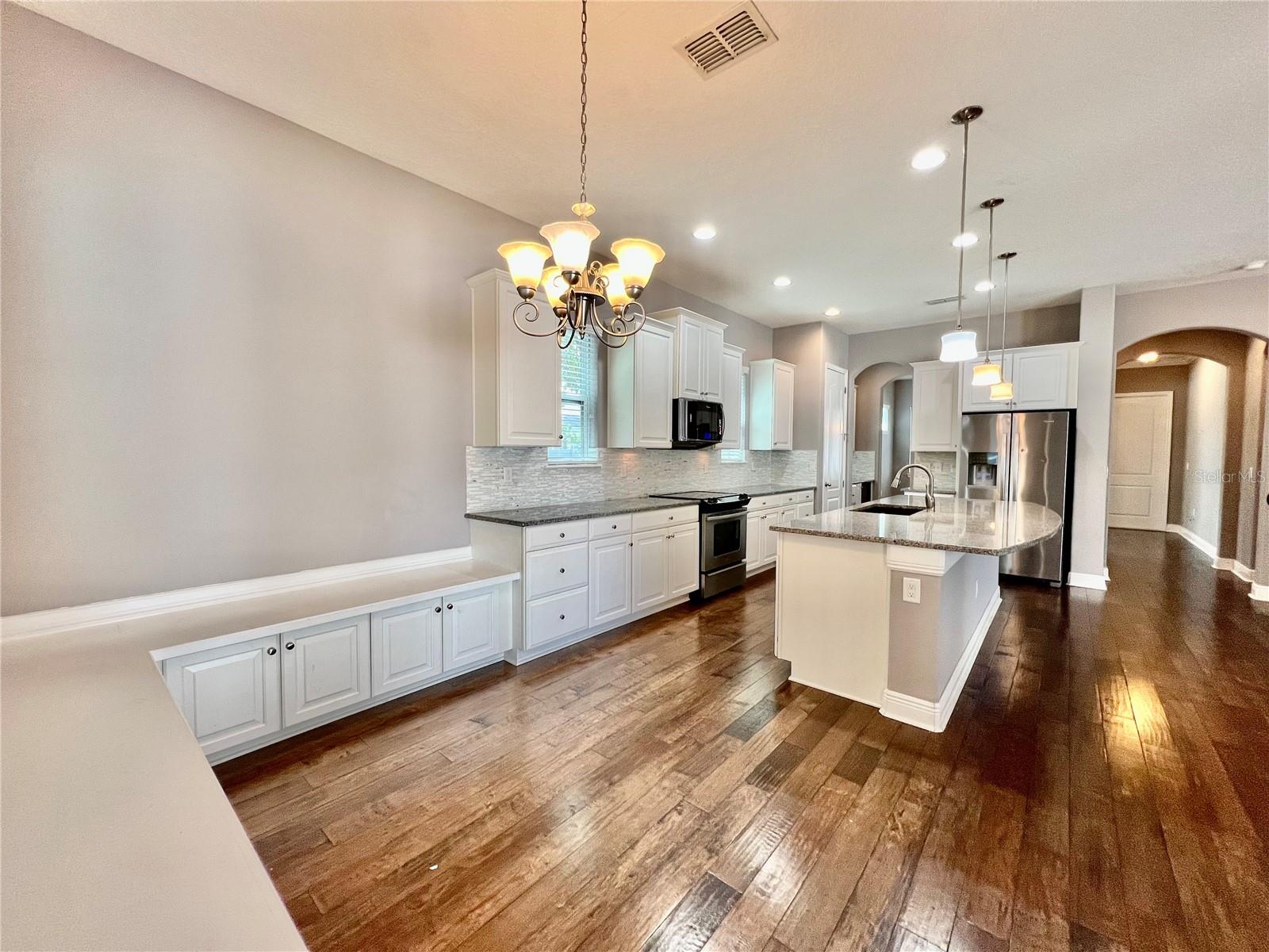 Image 10 of 40 For 7516 Trask Street