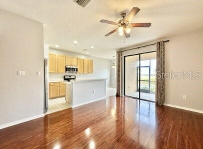 Image 11 of 53 For 4129 Via Piedra Circle 9-103