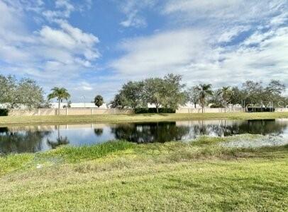 Image 4 of 53 For 4129 Via Piedra Circle 9-103