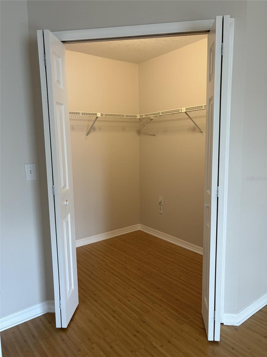 Image 18 of 31 For 3156 Valley Oaks Drive 614