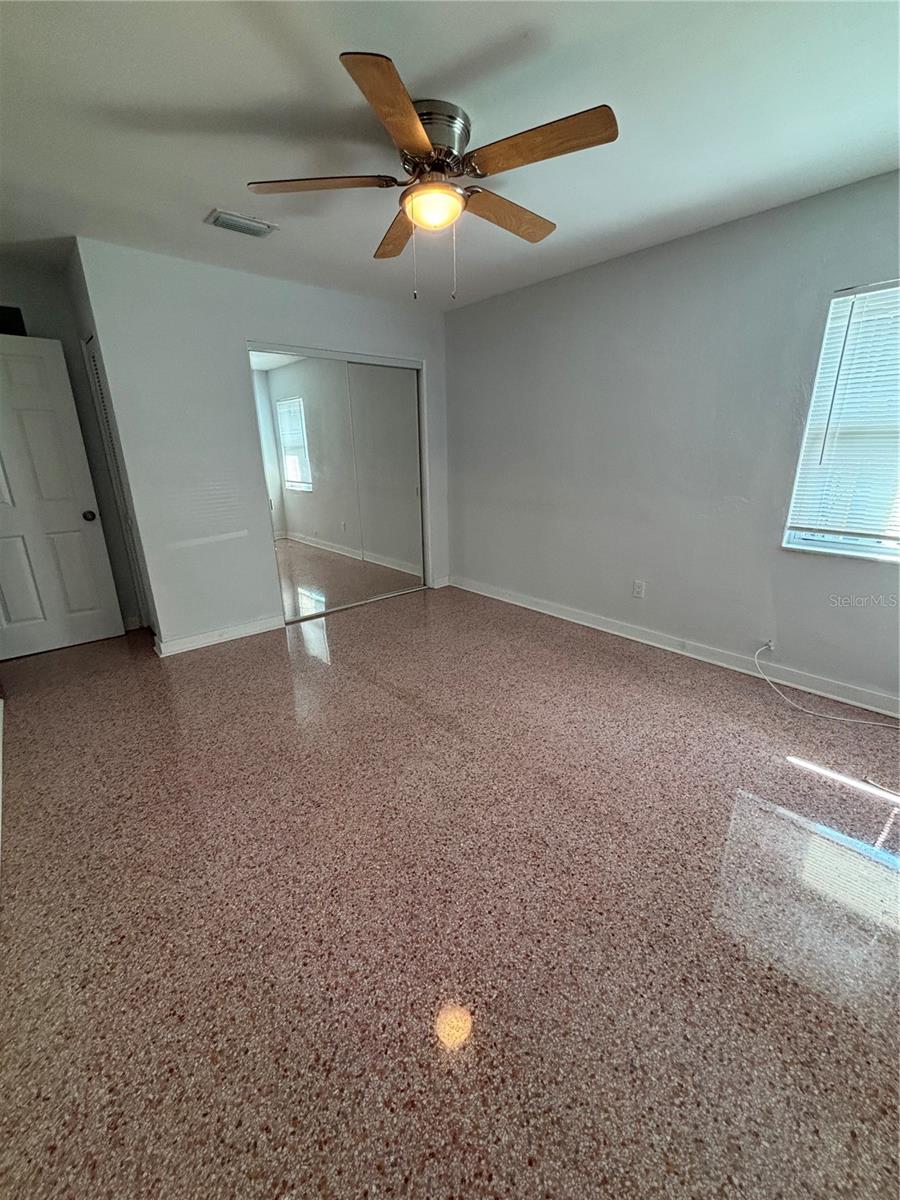 Image 15 of 21 For 422 15th Avenue S