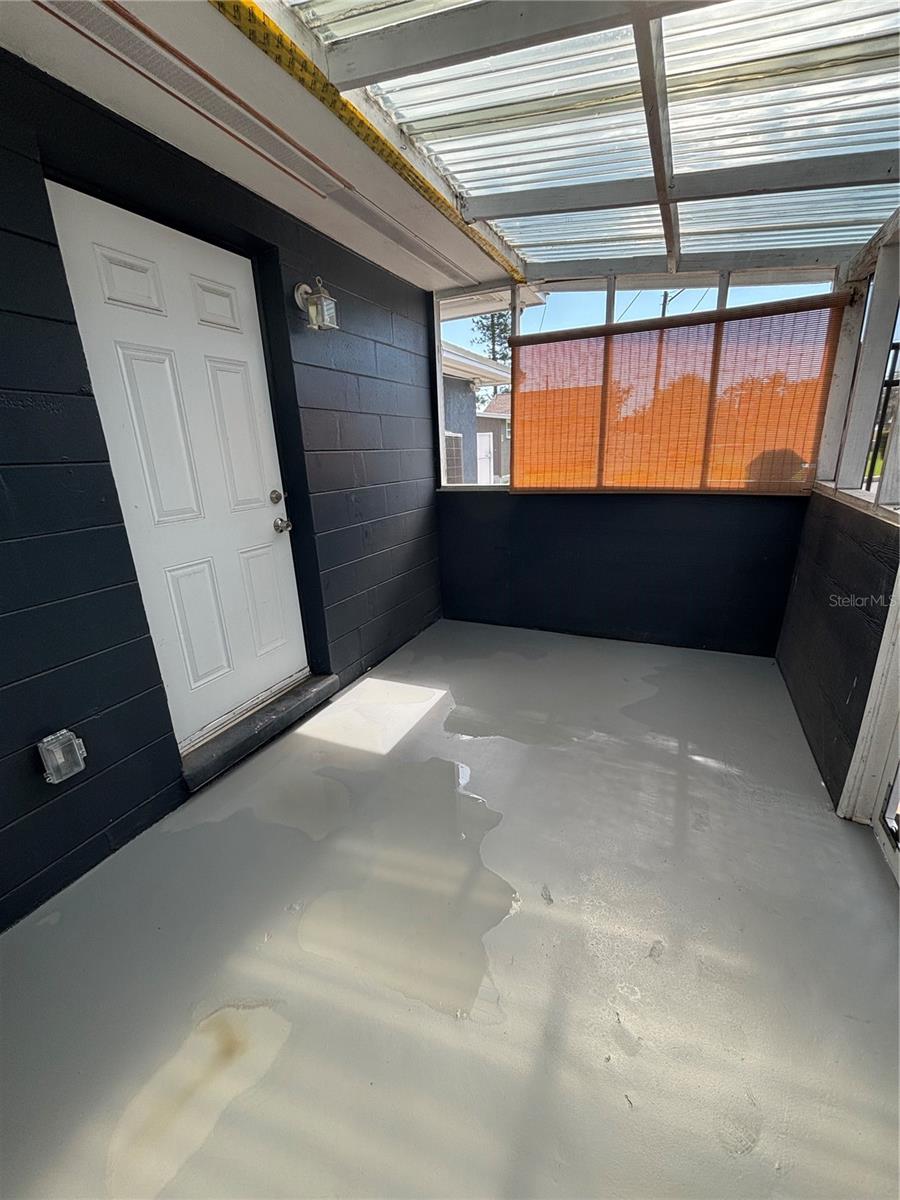 Image 17 of 21 For 422 15th Avenue S