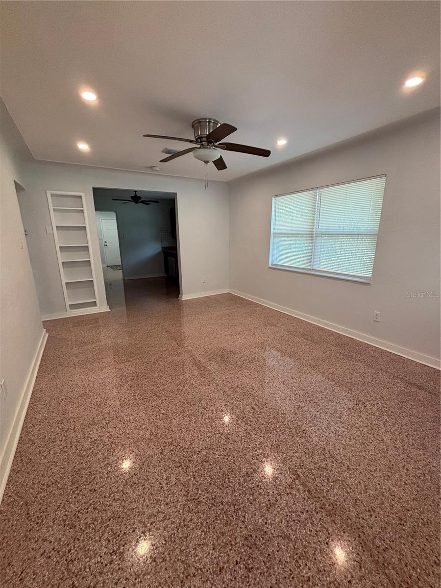 Image 5 of 21 For 422 15th Avenue S