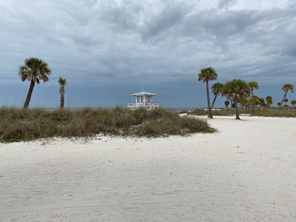 Image 23 of 50 For 654 Windrush Bay Drive 654