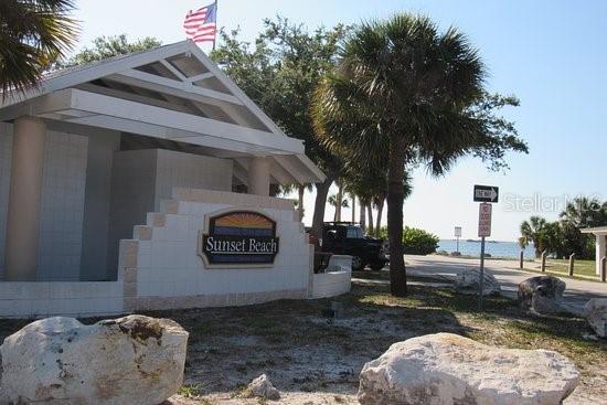 Image 24 of 50 For 654 Windrush Bay Drive 654