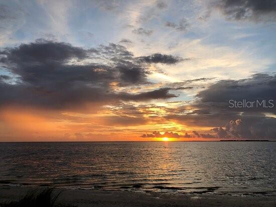 Image 25 of 50 For 654 Windrush Bay Drive 654