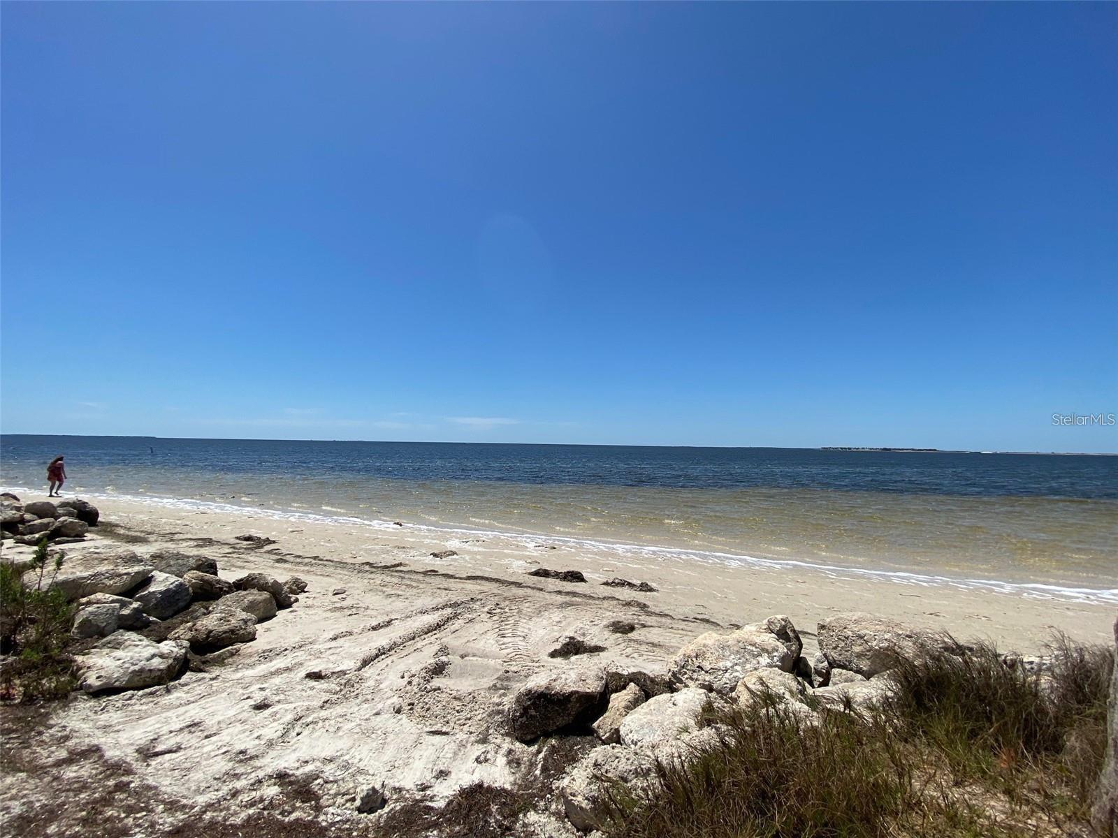 Image 32 of 50 For 654 Windrush Bay Drive 654