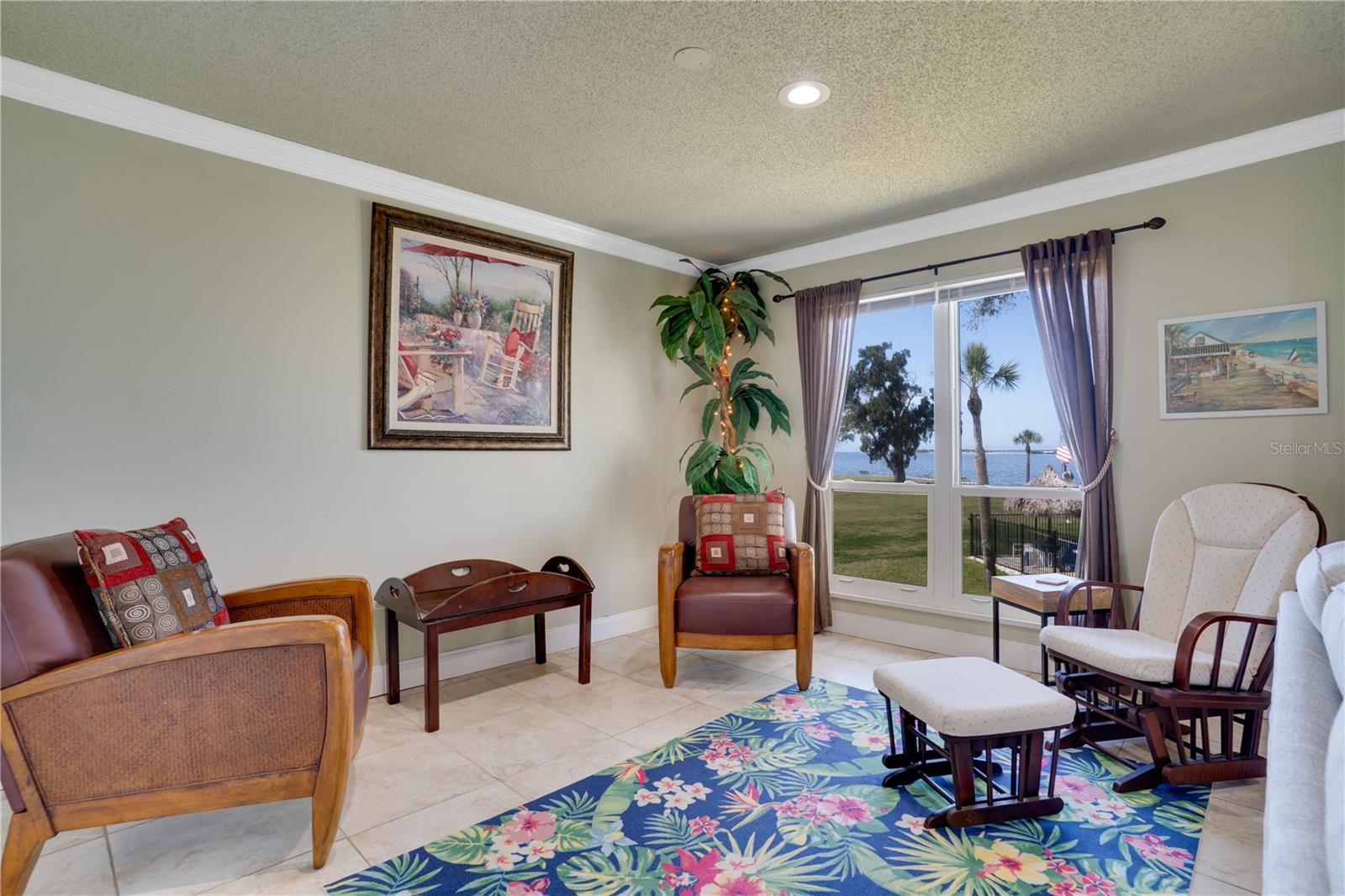 Image 6 of 50 For 654 Windrush Bay Drive 654