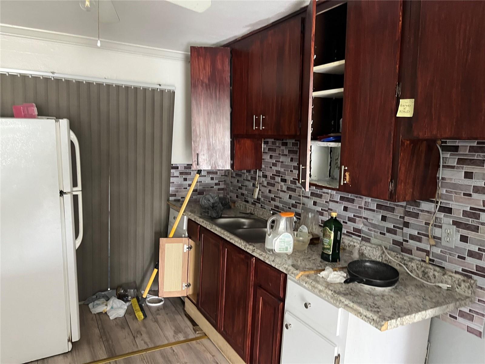 Image 12 of 13 For 14928 Pinecrest Road