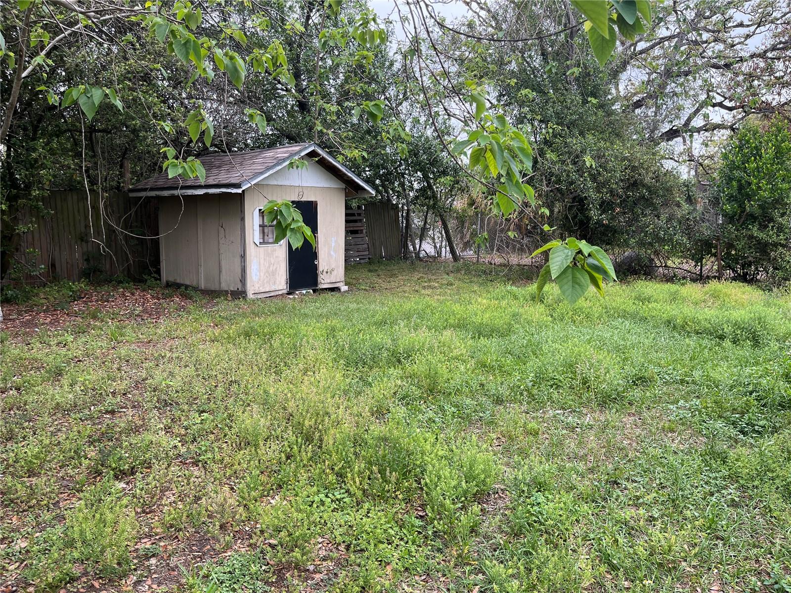 Image 4 of 13 For 14928 Pinecrest Road