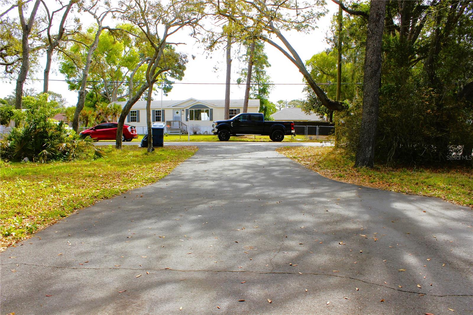 Listing photo id 6 for 3201 Bartlett Street