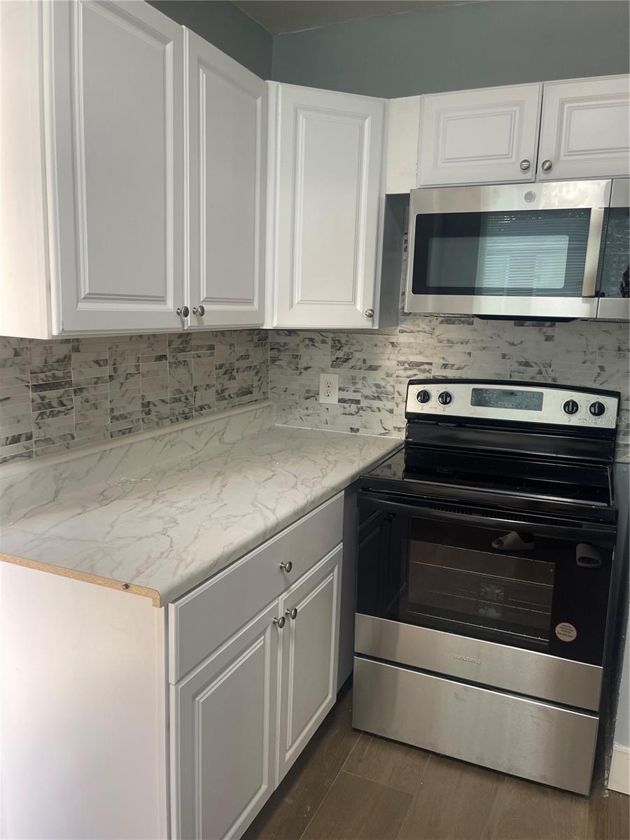 Image 13 of 13 For 735 18th Street S