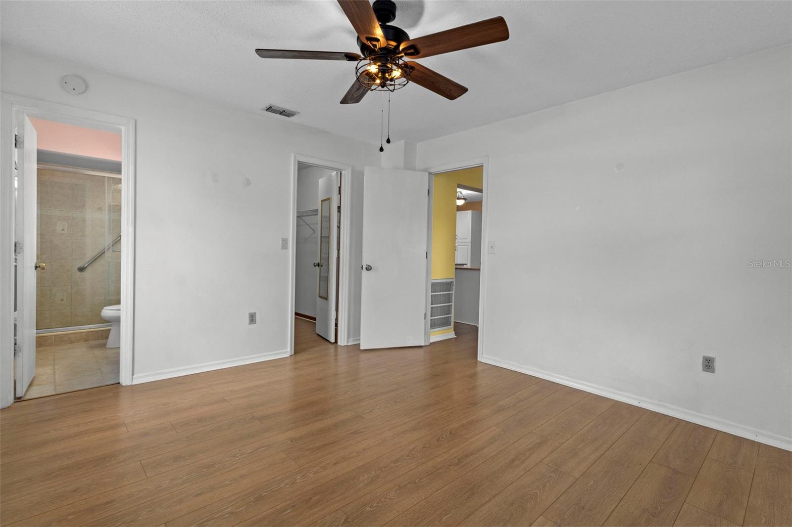 Image 27 of 39 For 5447 Abagail Drive