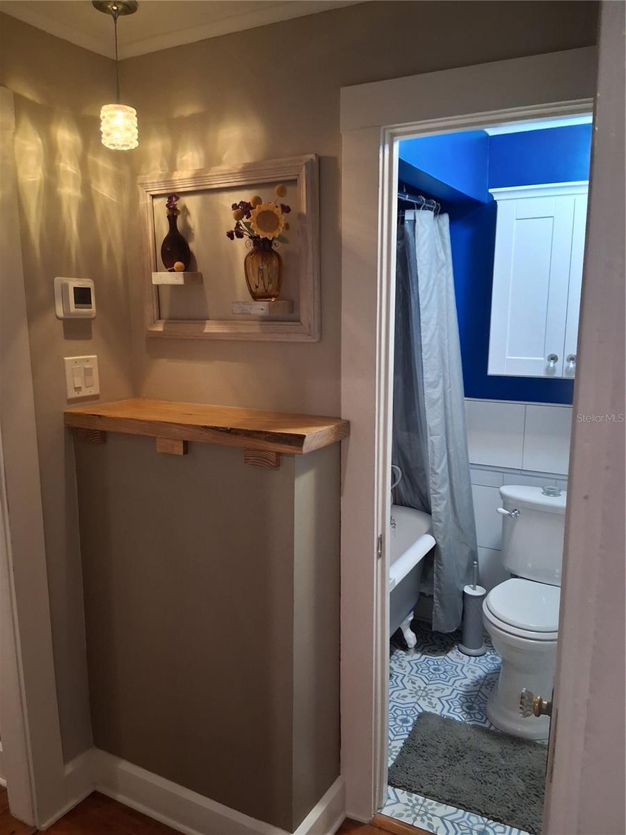 Image 6 of 29 For 226 21st Avenue N