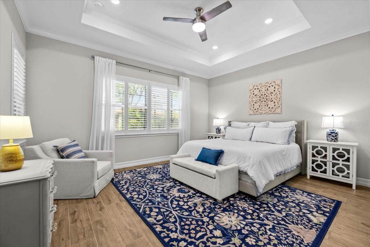 Image 15 of 47 For 2214 5th Street E