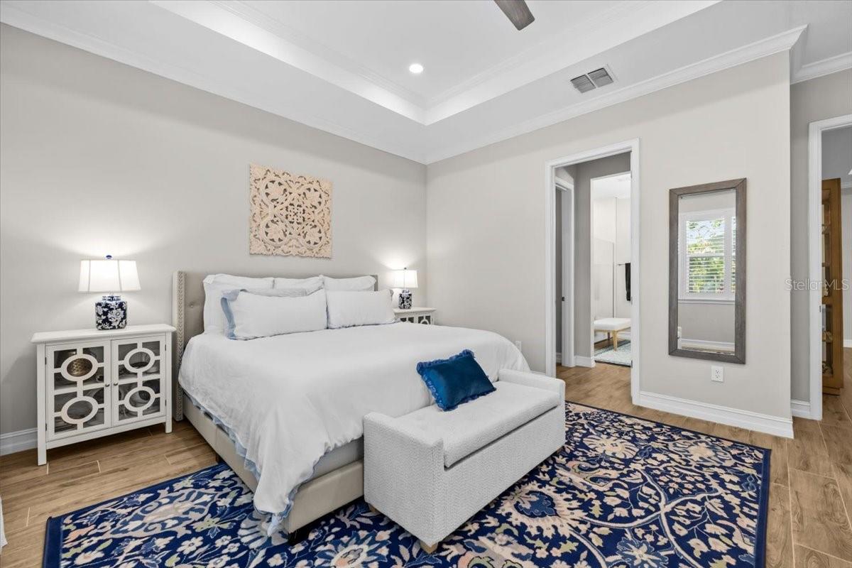 Image 16 of 47 For 2214 5th Street E