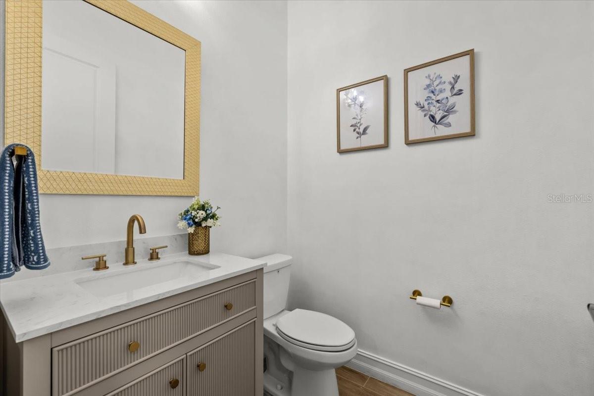 Image 23 of 47 For 2214 5th Street E