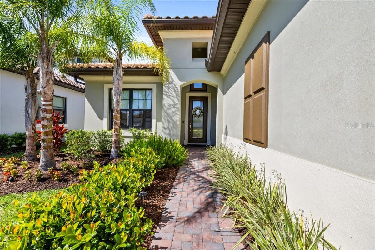 Image 4 of 47 For 2214 5th Street E