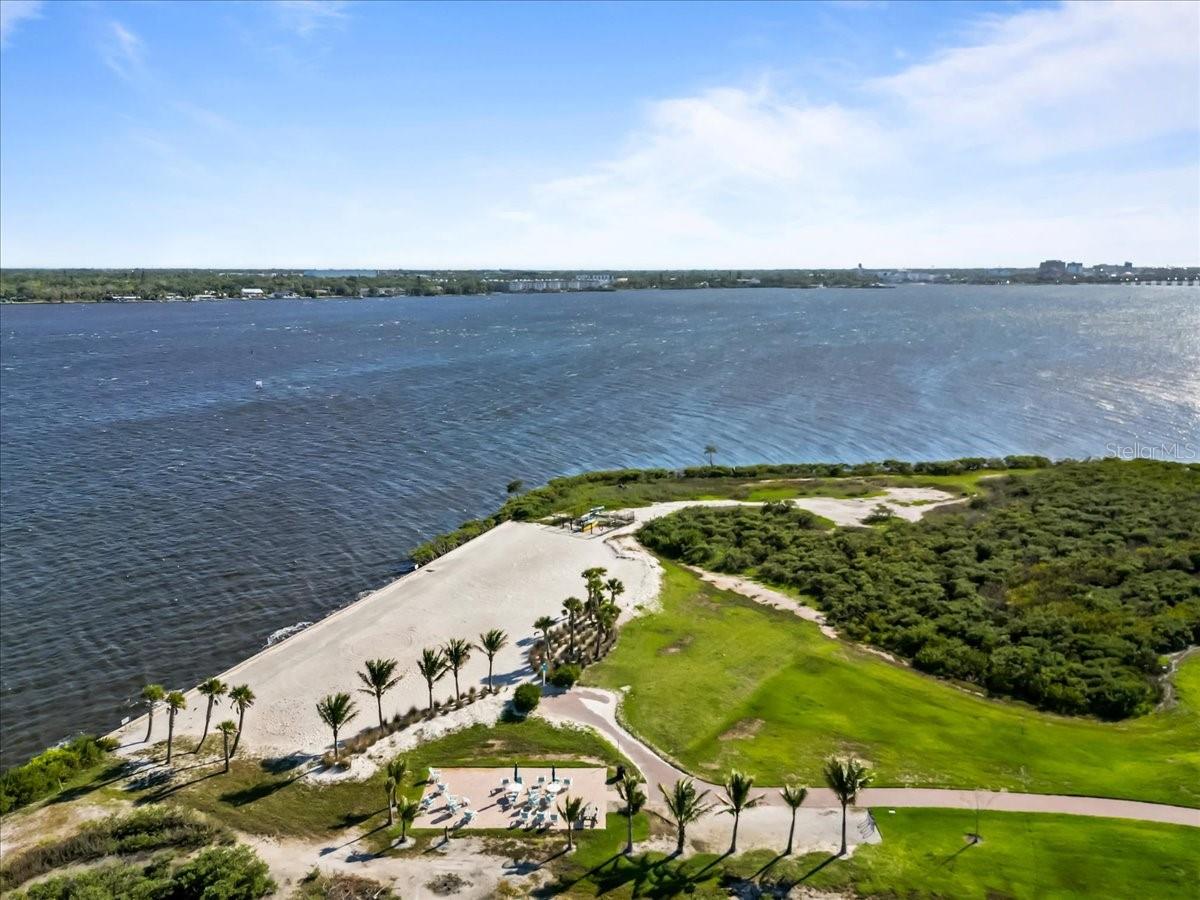 Image 42 of 47 For 2214 5th Street E