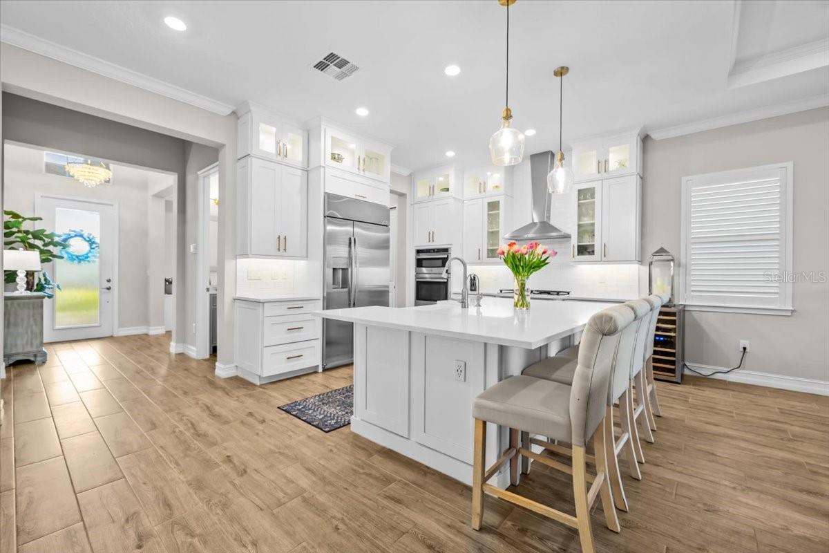 Image 7 of 47 For 2214 5th Street E