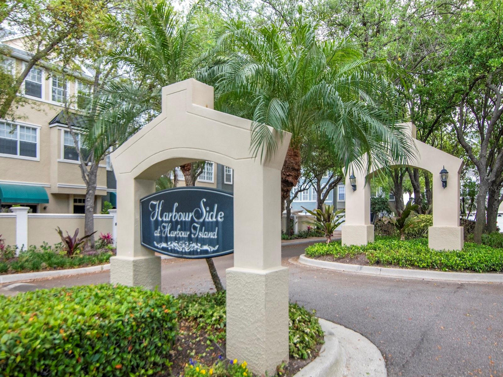 Listing photo id 11 for 1450 Harbour Walk Road