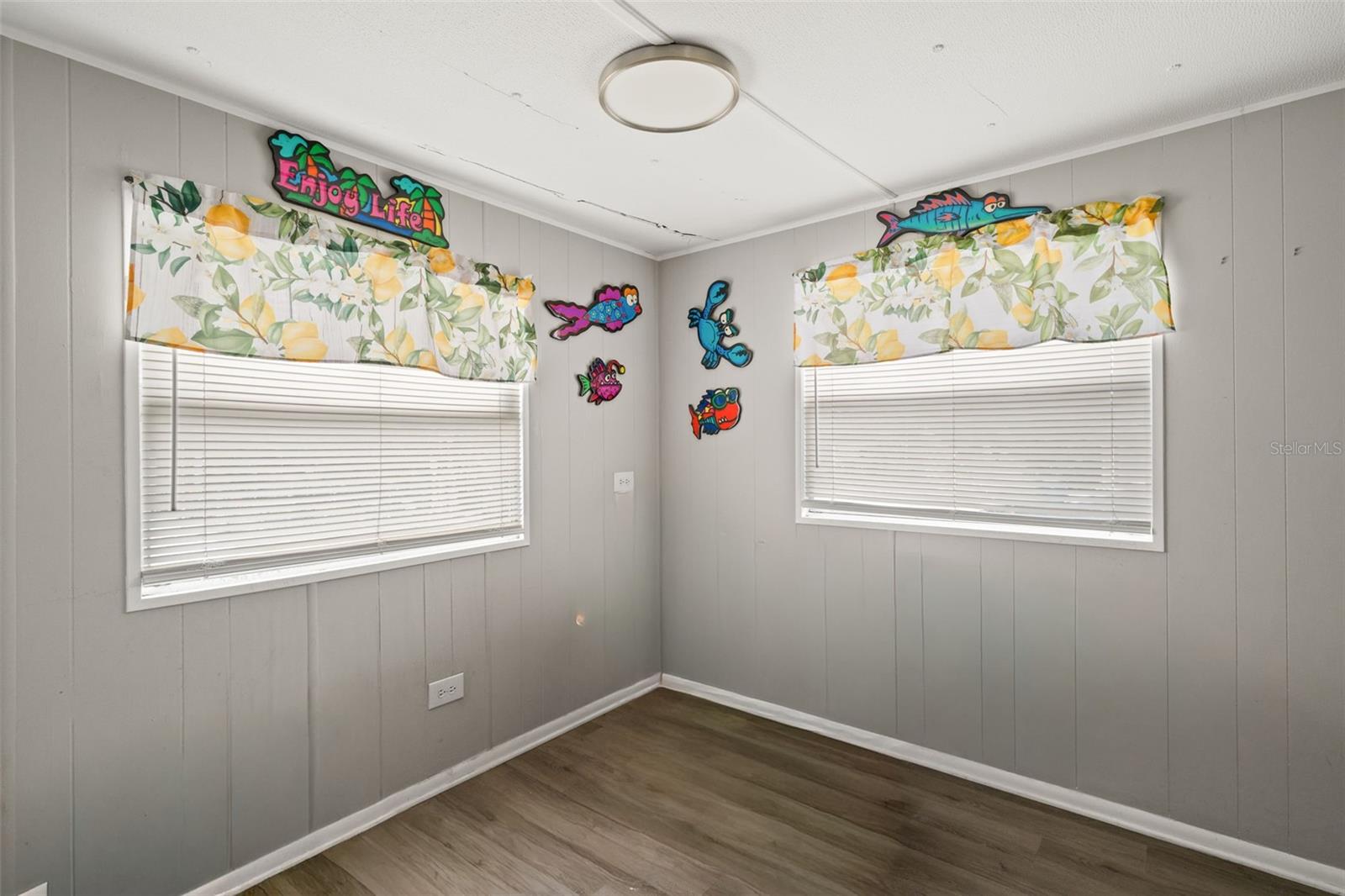 Image 17 of 35 For 29176 Heckleman Street